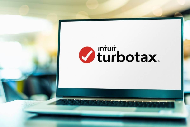TurboTax vs Tax Preparer: How Should I File My Shakopee Business Taxes?